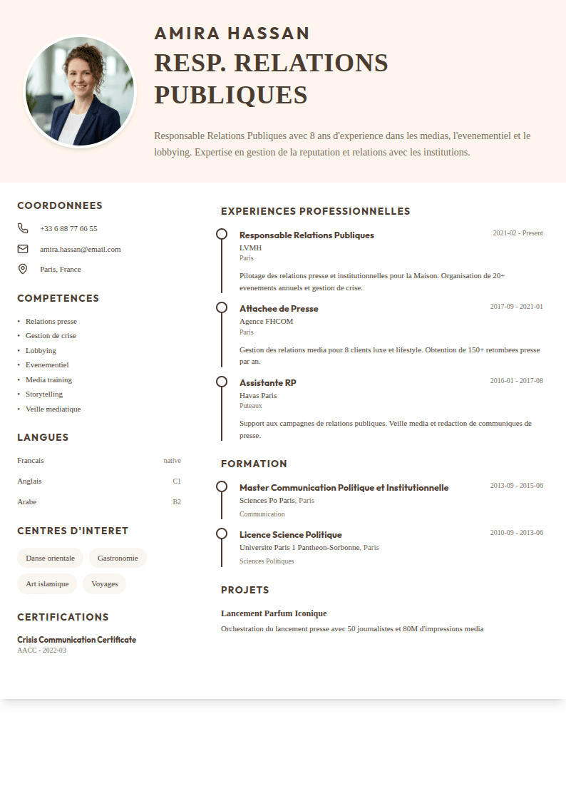 Template CV Comms Taupe