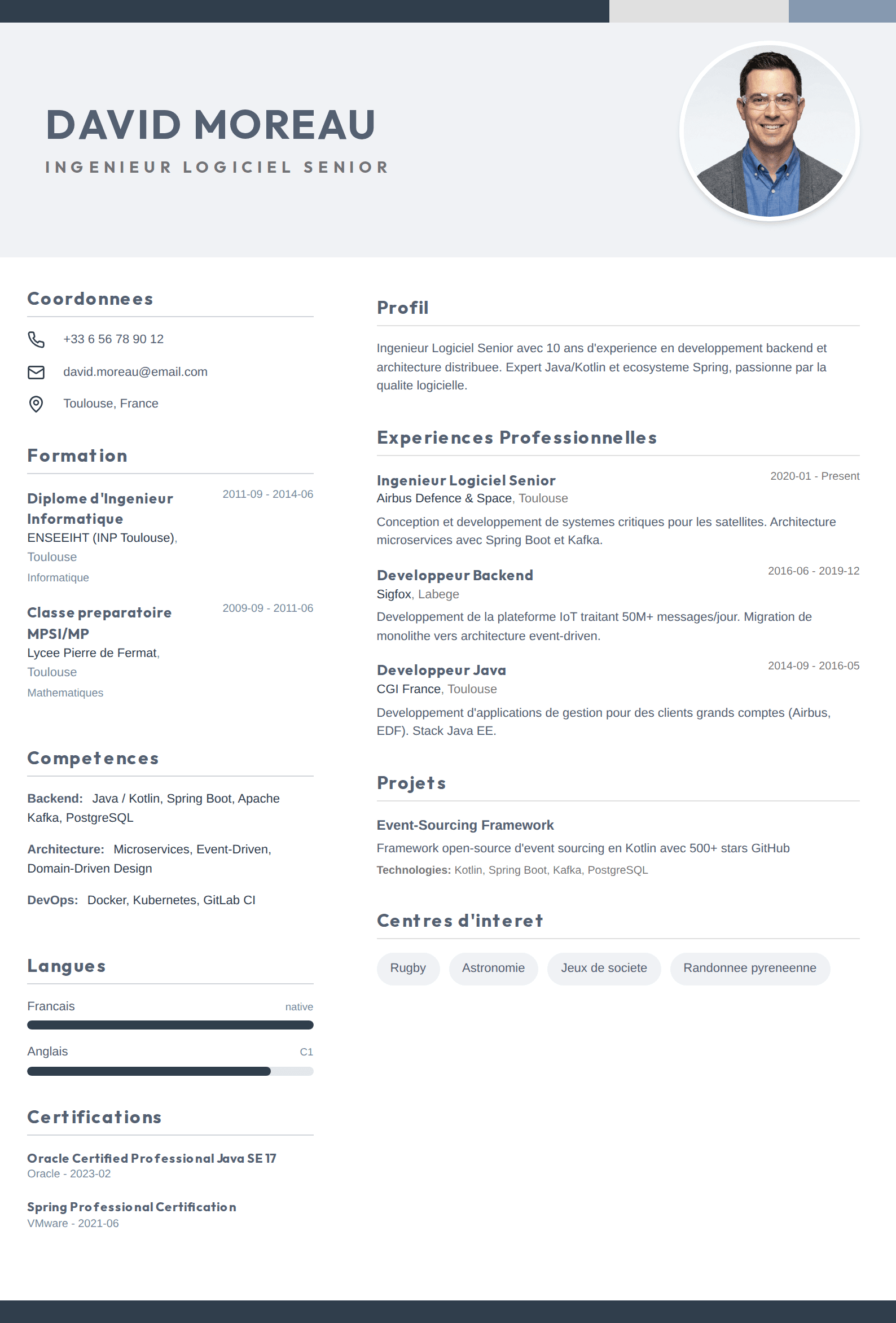 Template CV Office Grey Blue